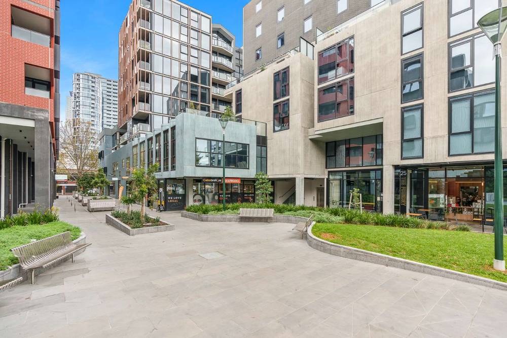 2-504/112 Adderley St, WEST MELBOURNE, VIC 3003