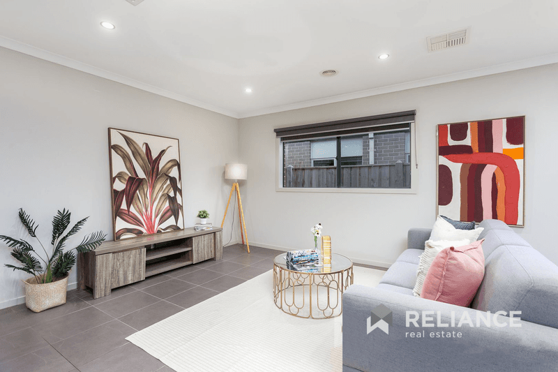 15 Pottery Avenue, Point Cook, VIC 3030