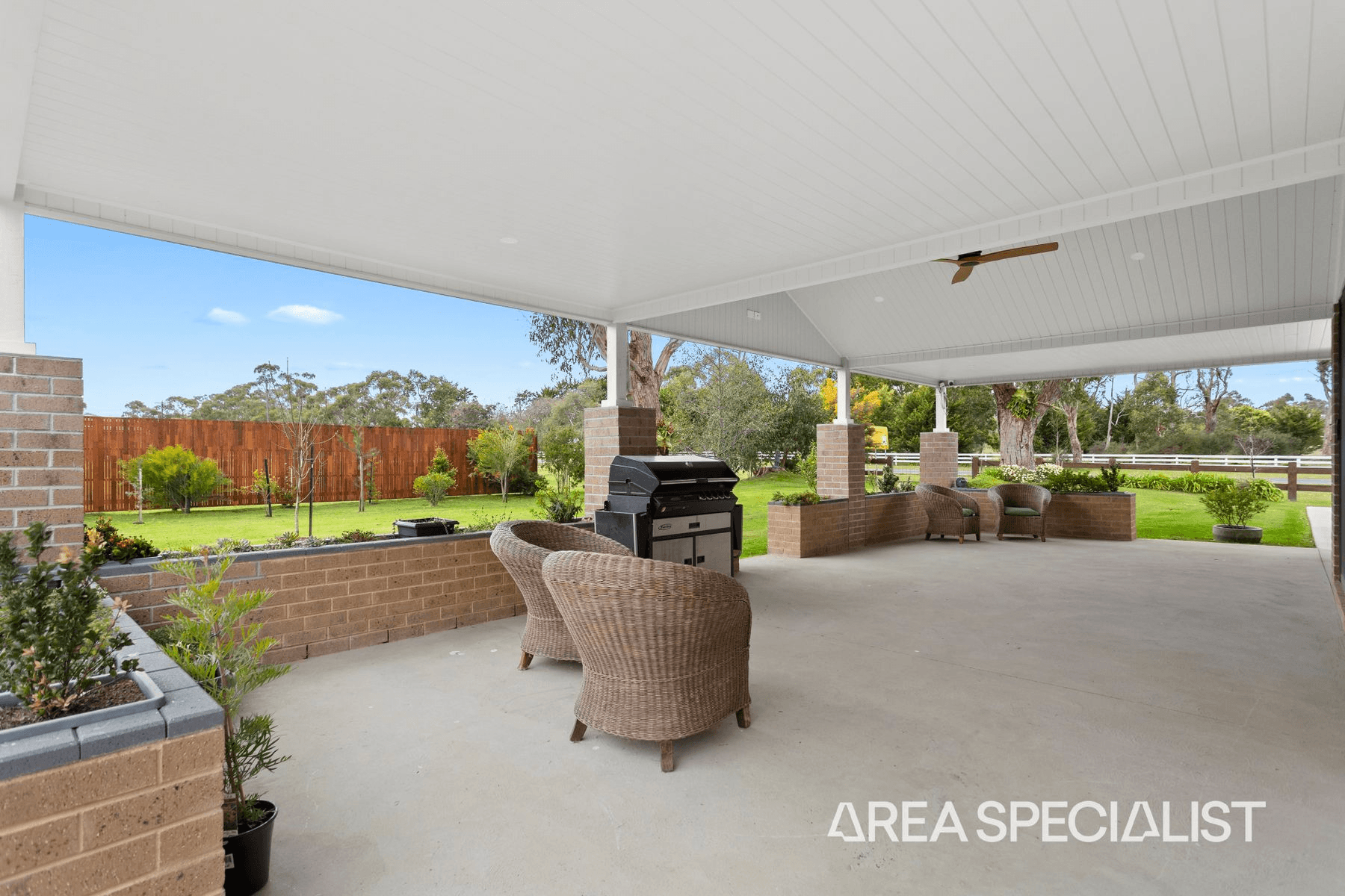 2 Forster Drive, Nyora, VIC 3987