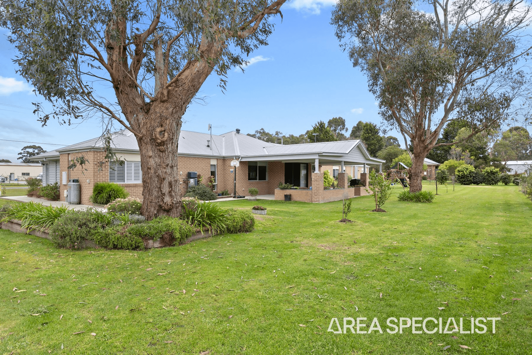 2 Forster Drive, Nyora, VIC 3987