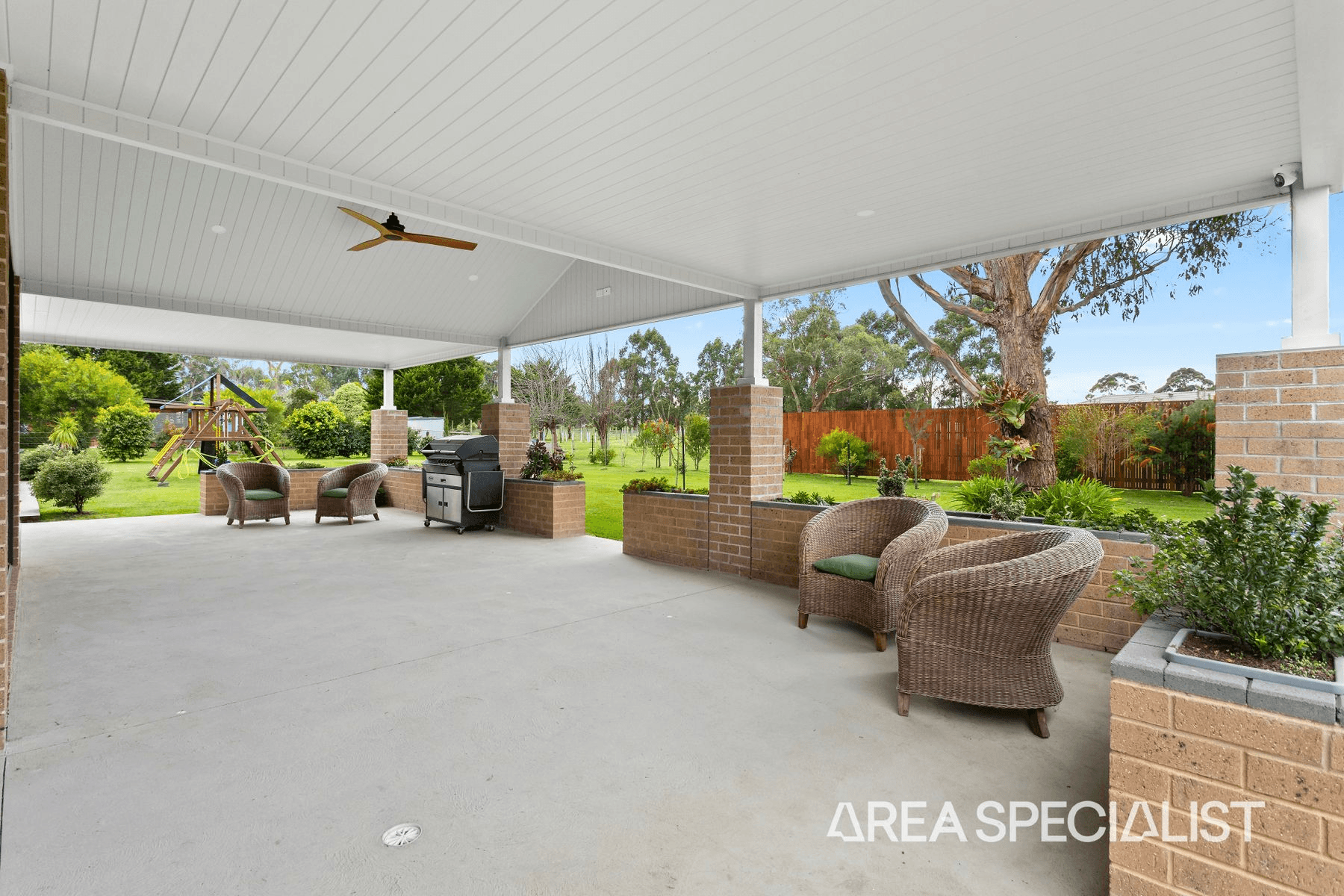 2 Forster Drive, Nyora, VIC 3987