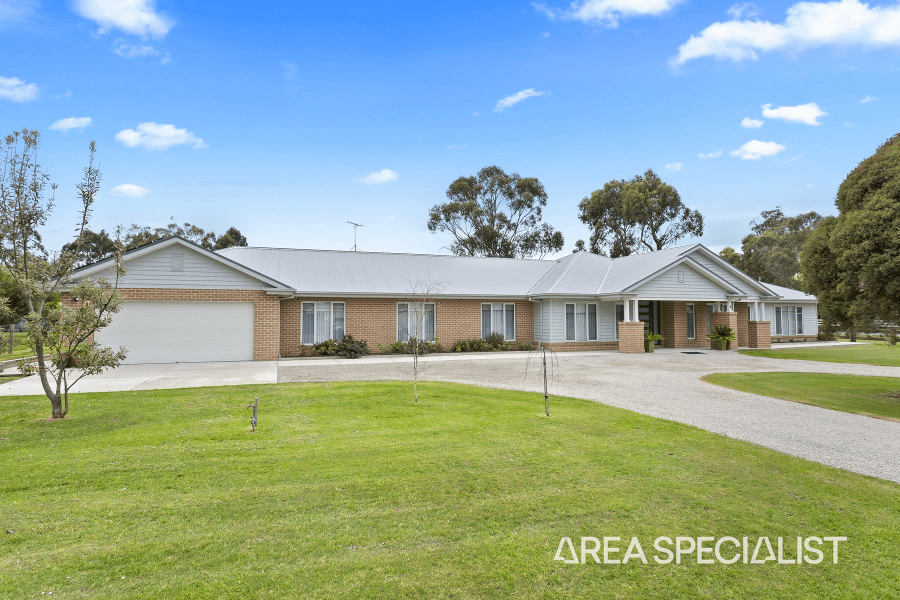 2 Forster Drive, Nyora, VIC 3987