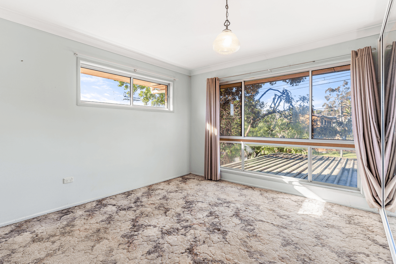 27 Lenore Crescent, SPRINGWOOD, QLD 4127