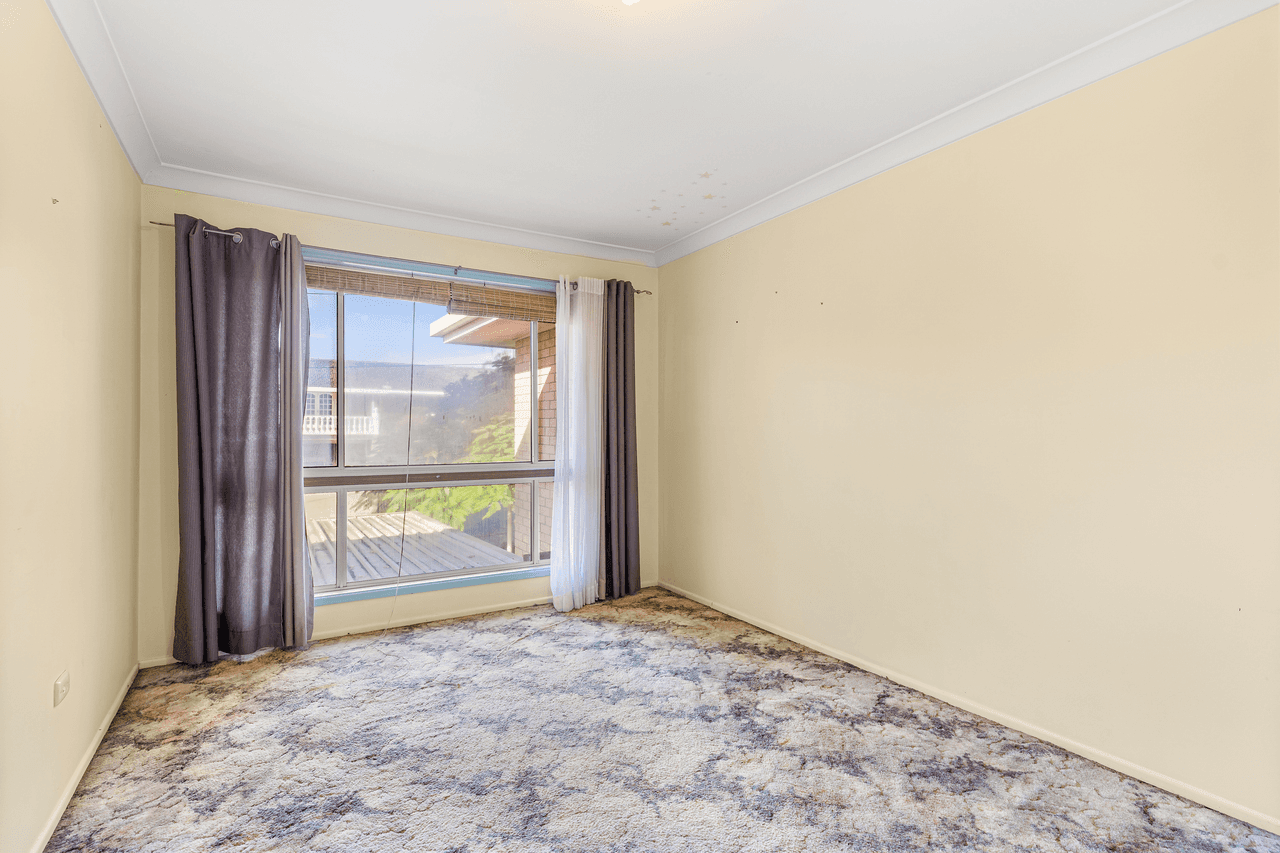 27 Lenore Crescent, SPRINGWOOD, QLD 4127