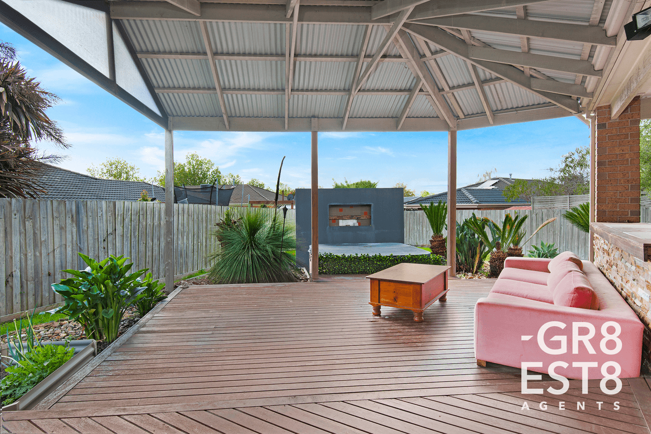 4 Blandford Crescent, NARRE WARREN SOUTH, VIC 3805