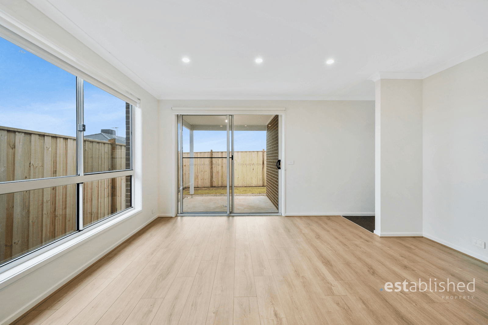 12 Maggie Crescent, MAMBOURIN, VIC 3024