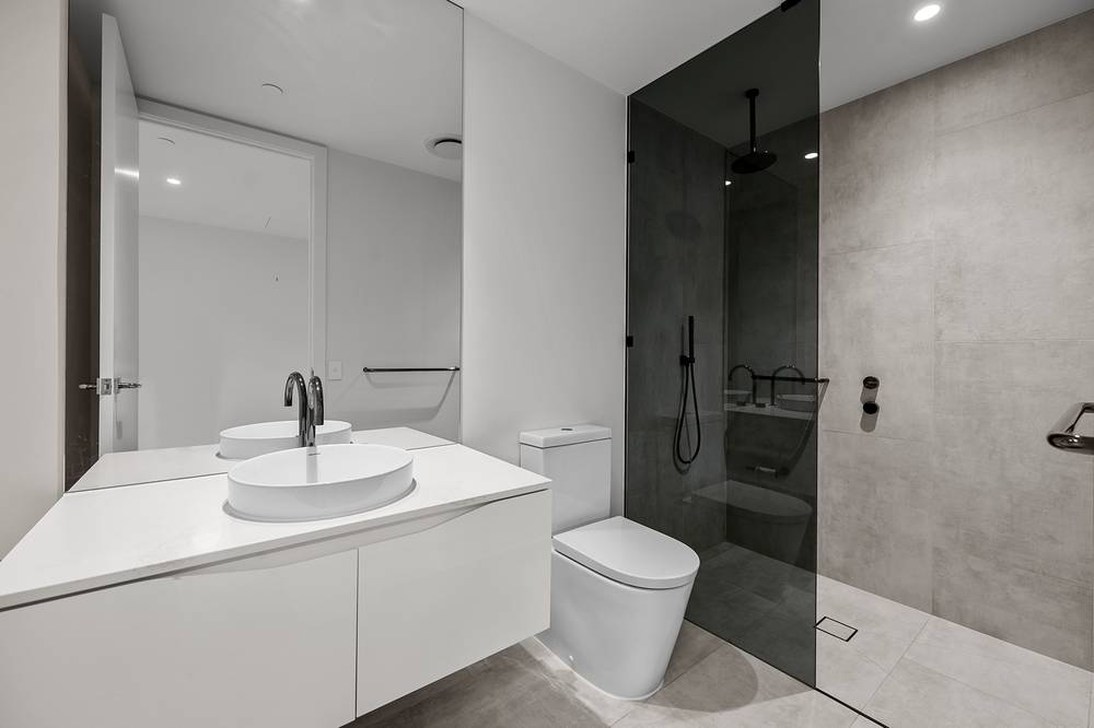 1401/2 The Lanes Boulevard, MERMAID WATERS, QLD 4218