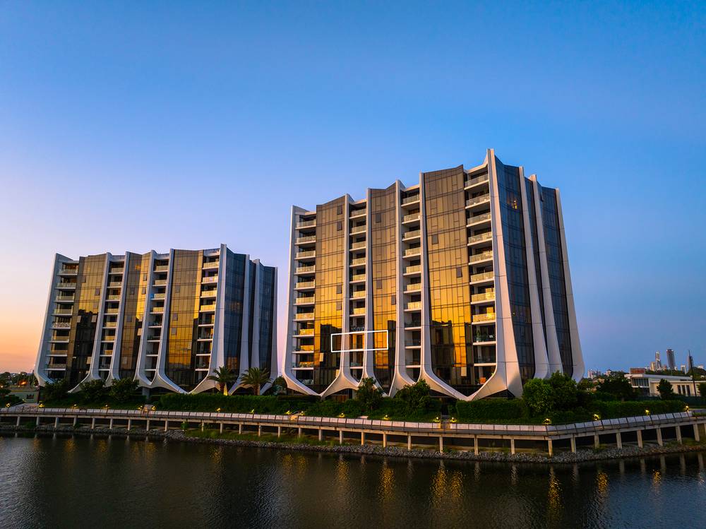 1401/2 The Lanes Boulevard, MERMAID WATERS, QLD 4218