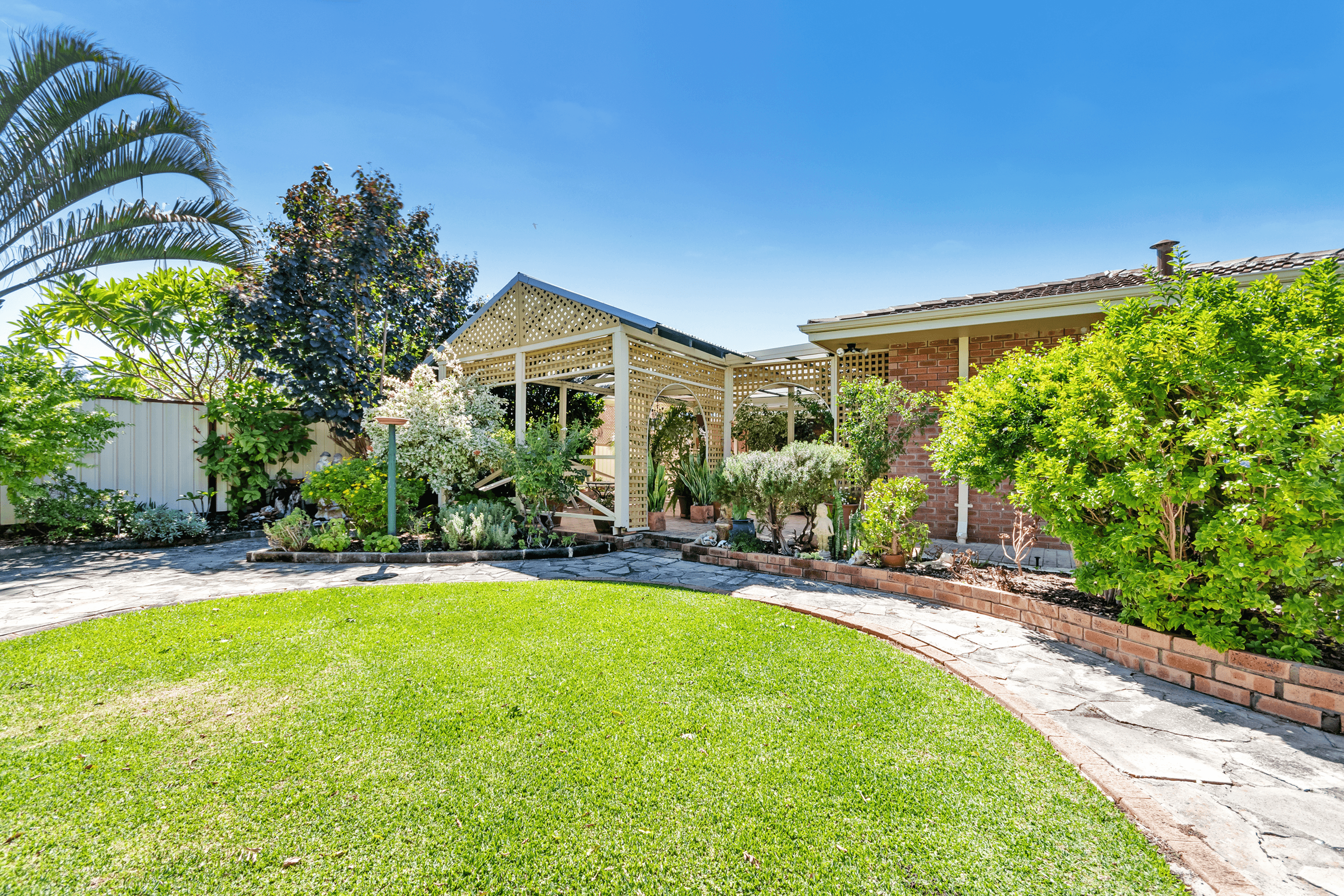25 Downing Crescent, Wanneroo, WA 6065
