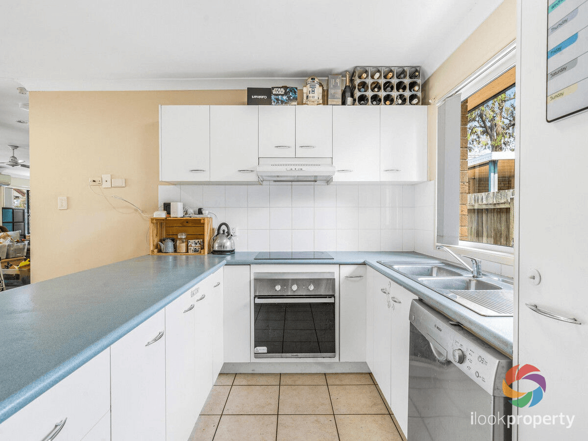 26 Teasel Crescent, Forest Lake, QLD 4078