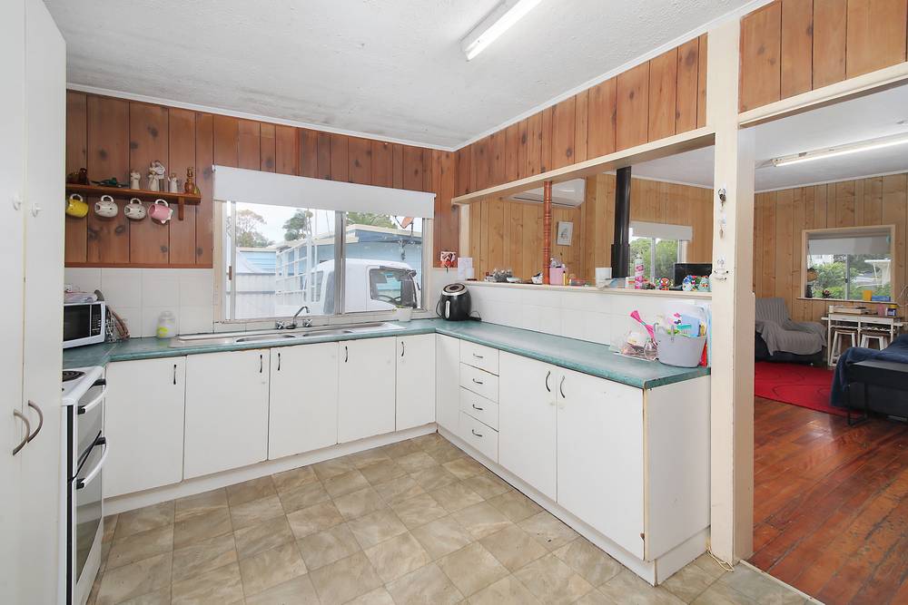 15 Gregory Avenue, DECEPTION BAY, QLD 4508