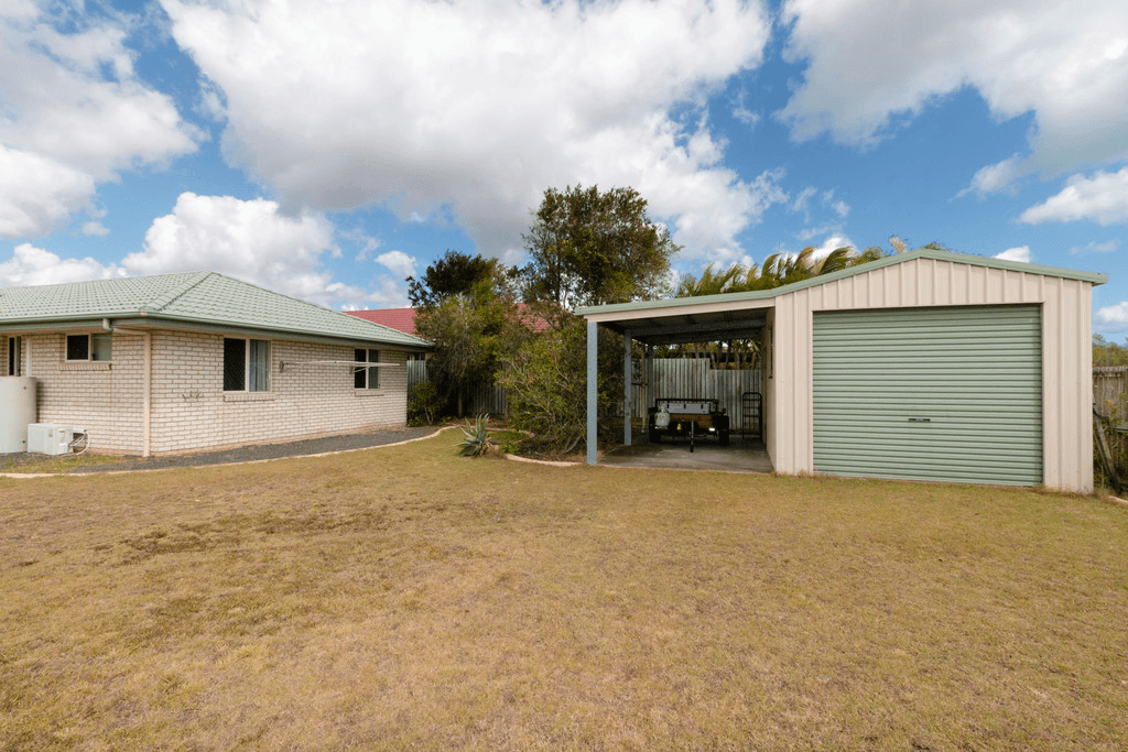 9 Kestrel Court, ELI WATERS, QLD 4655