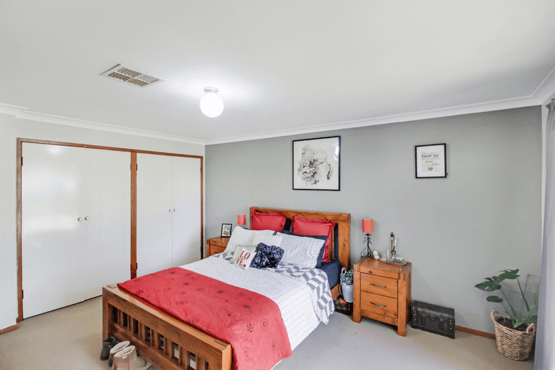 44 Mallory Street, Ashmont, NSW 2650