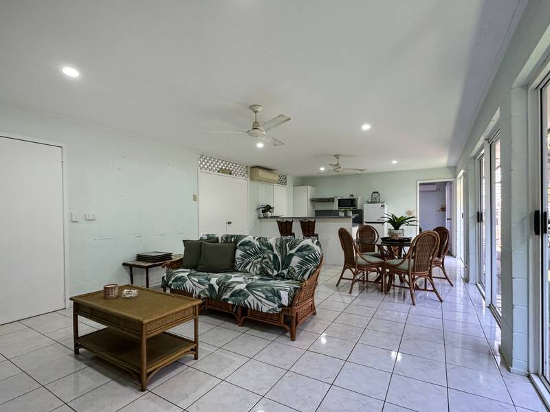 124 Horseshoe Bay Rd, Horseshoe Bay, QLD 4819