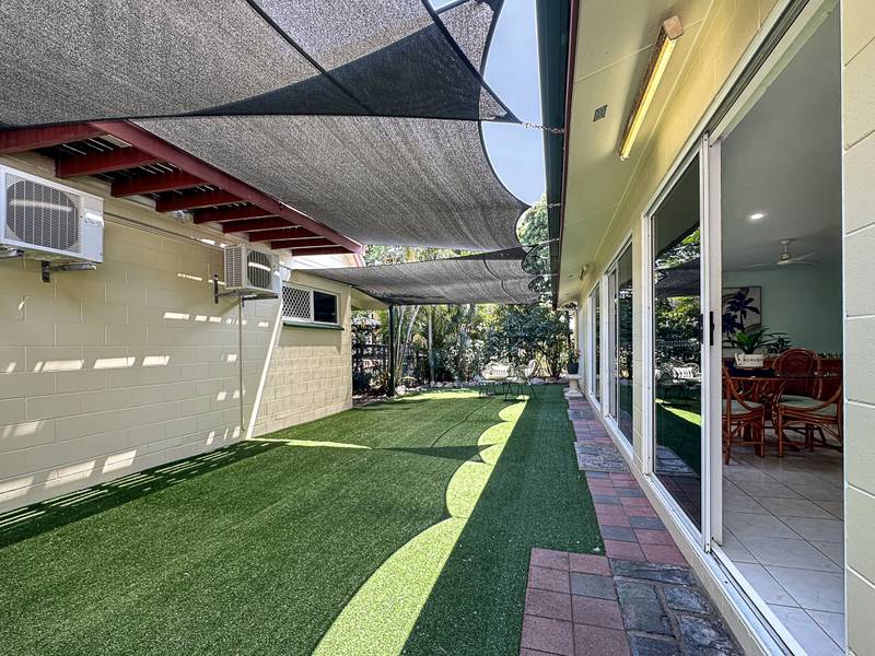 124 Horseshoe Bay Rd, Horseshoe Bay, QLD 4819