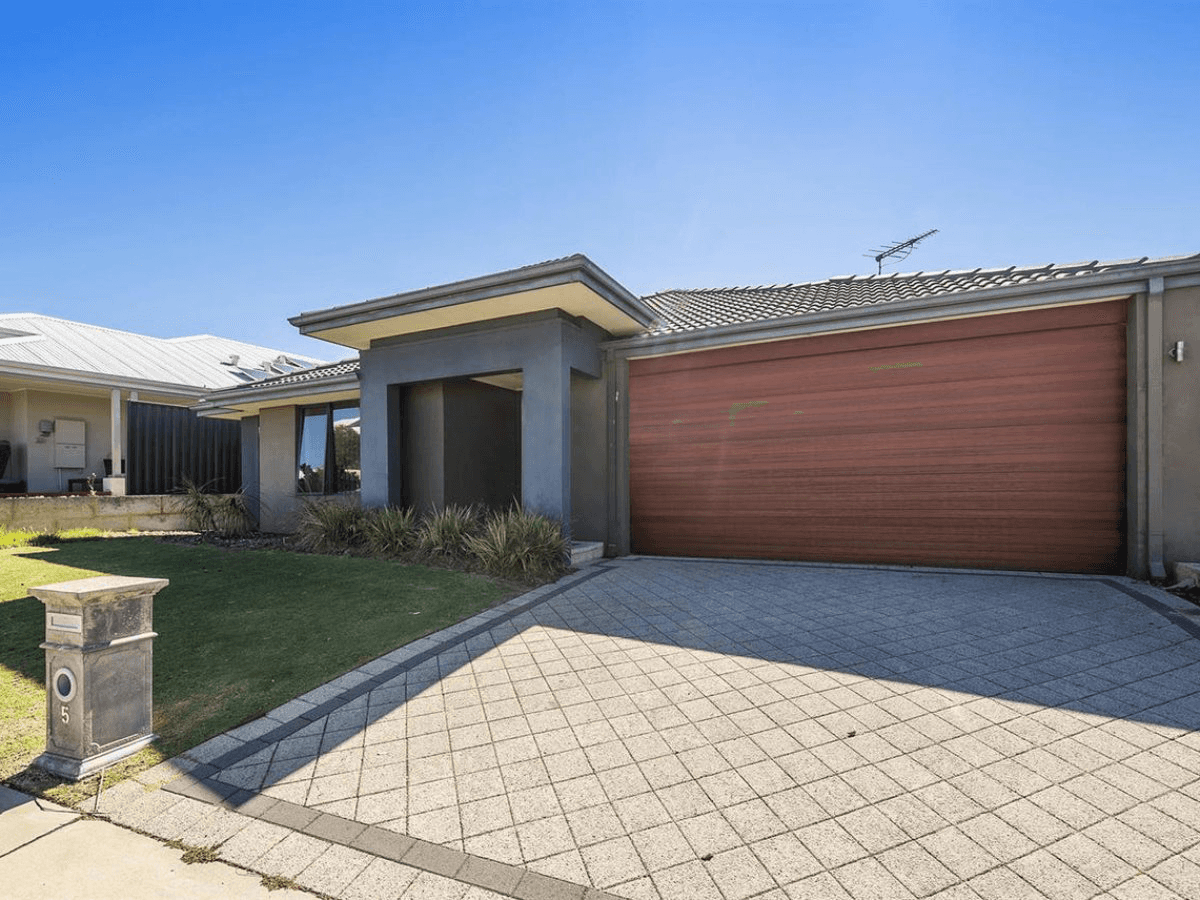 5 Hestercombe Way, LANDSDALE, WA 6065