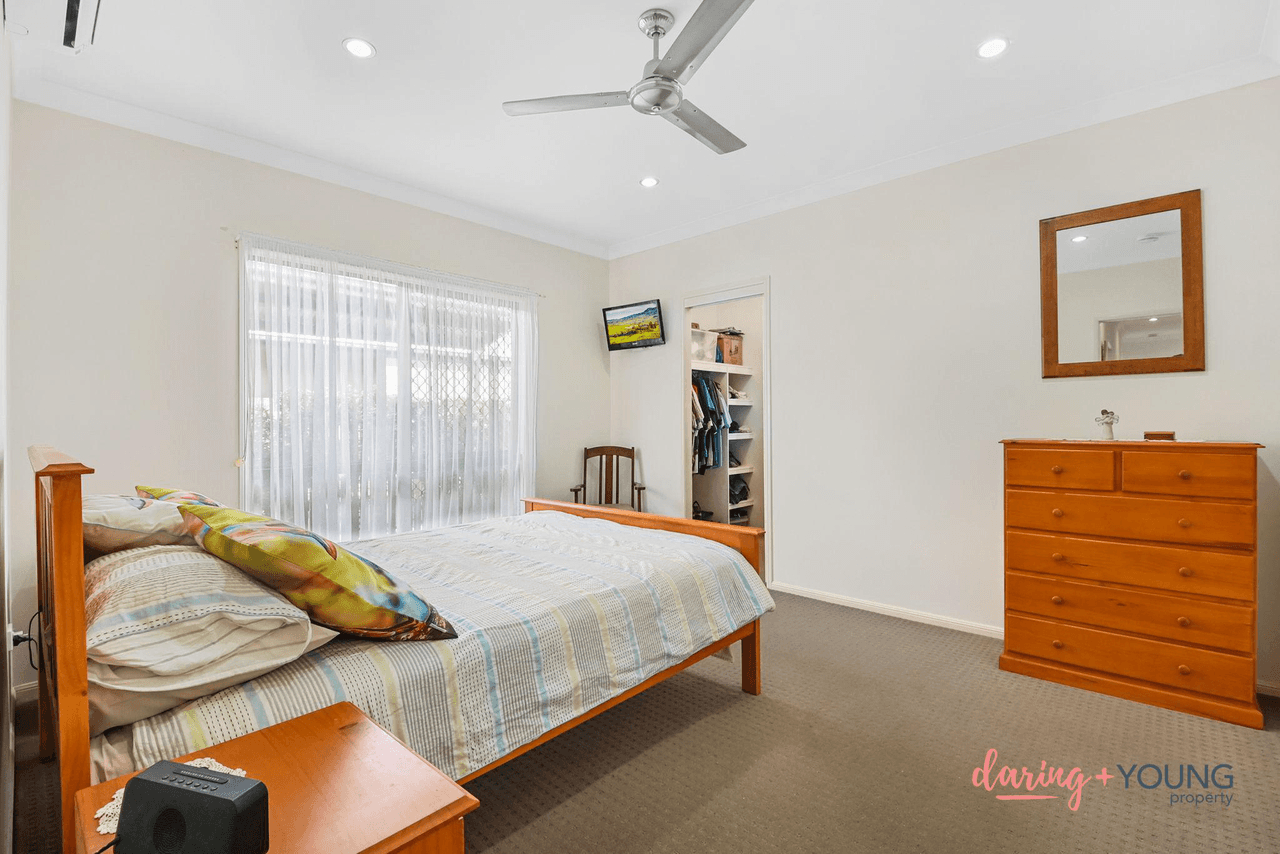 17 Ashmore Crescent, BURDELL, QLD 4818