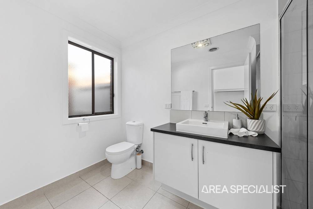50 Arlington Avenue, Pakenham, VIC 3810