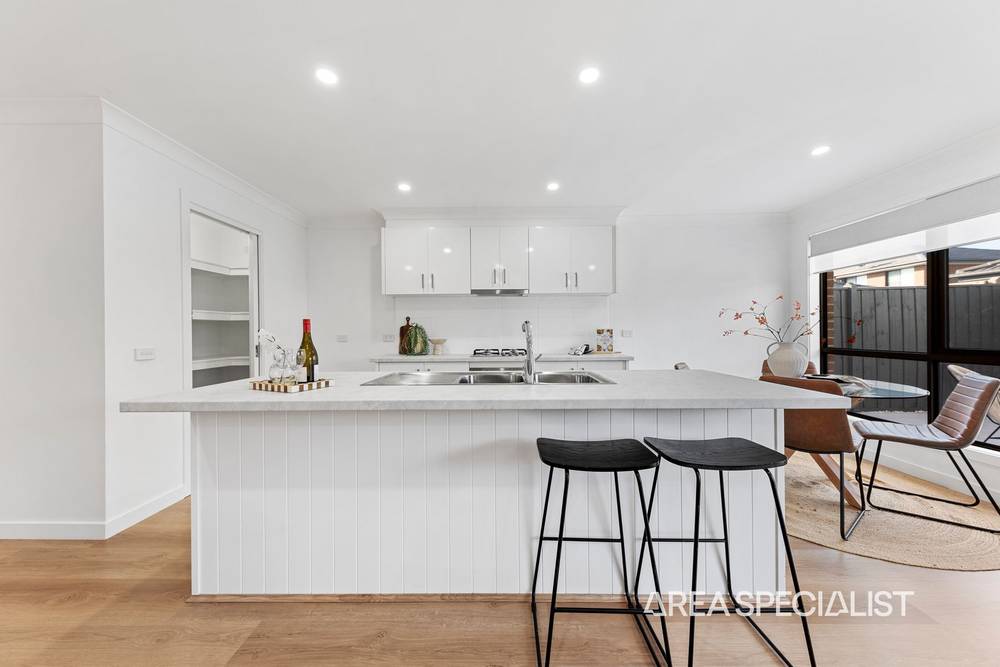 50 Arlington Avenue, Pakenham, VIC 3810