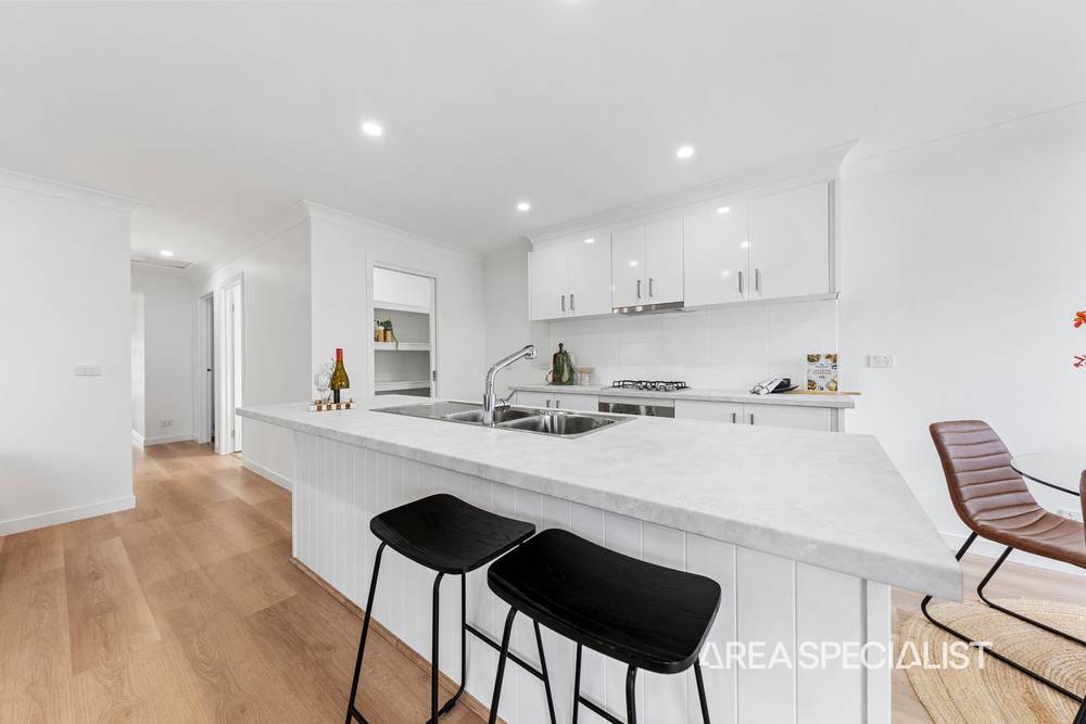 50 Arlington Avenue, Pakenham, VIC 3810