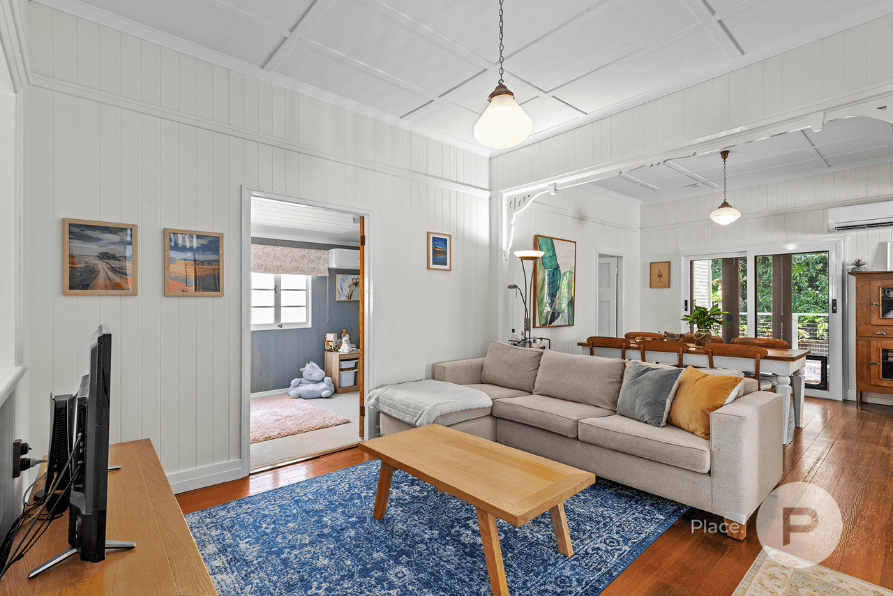 8 Ashton Street, Camp Hill, QLD 4152