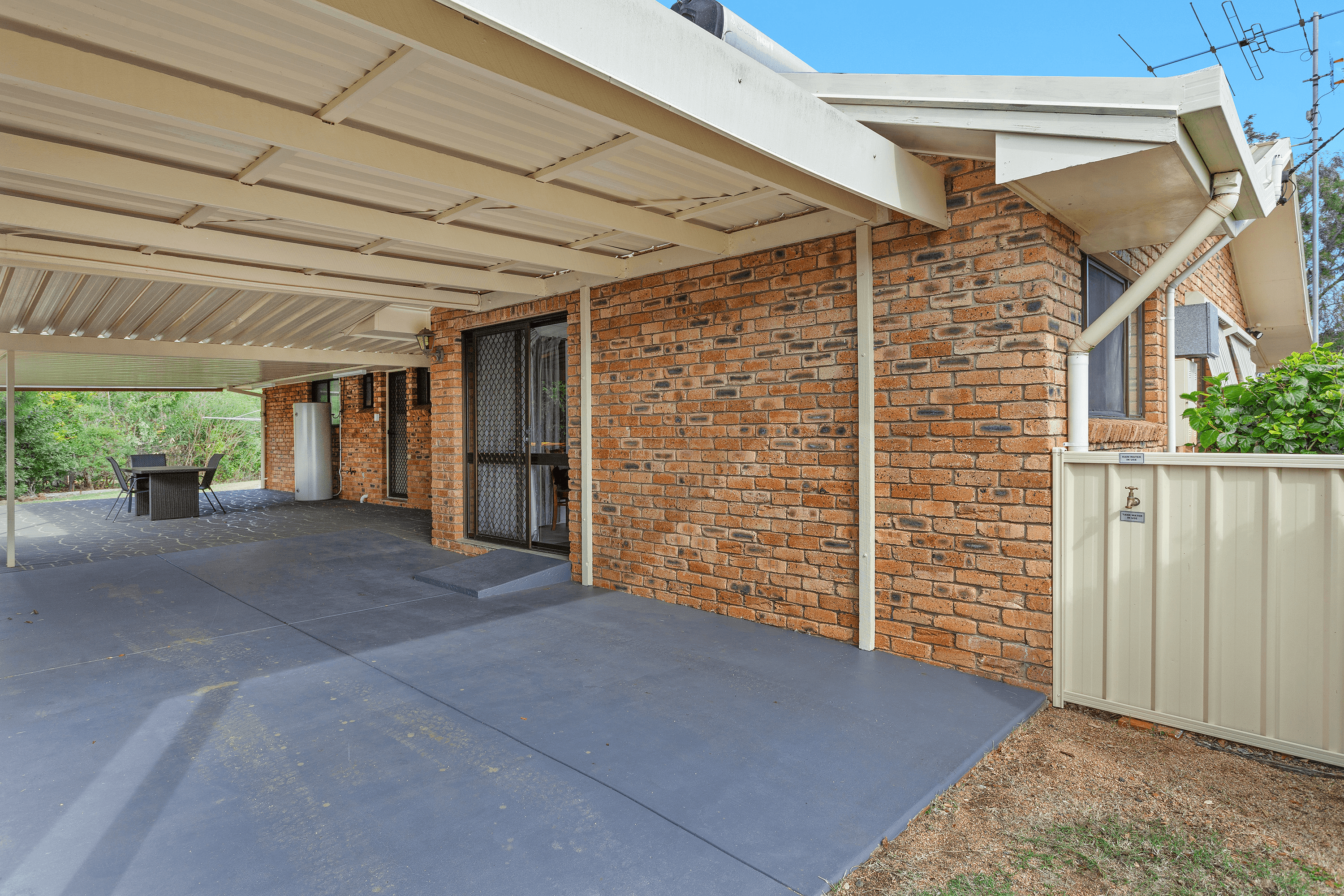 3 Guine Court, KINGSTHORPE, QLD 4400