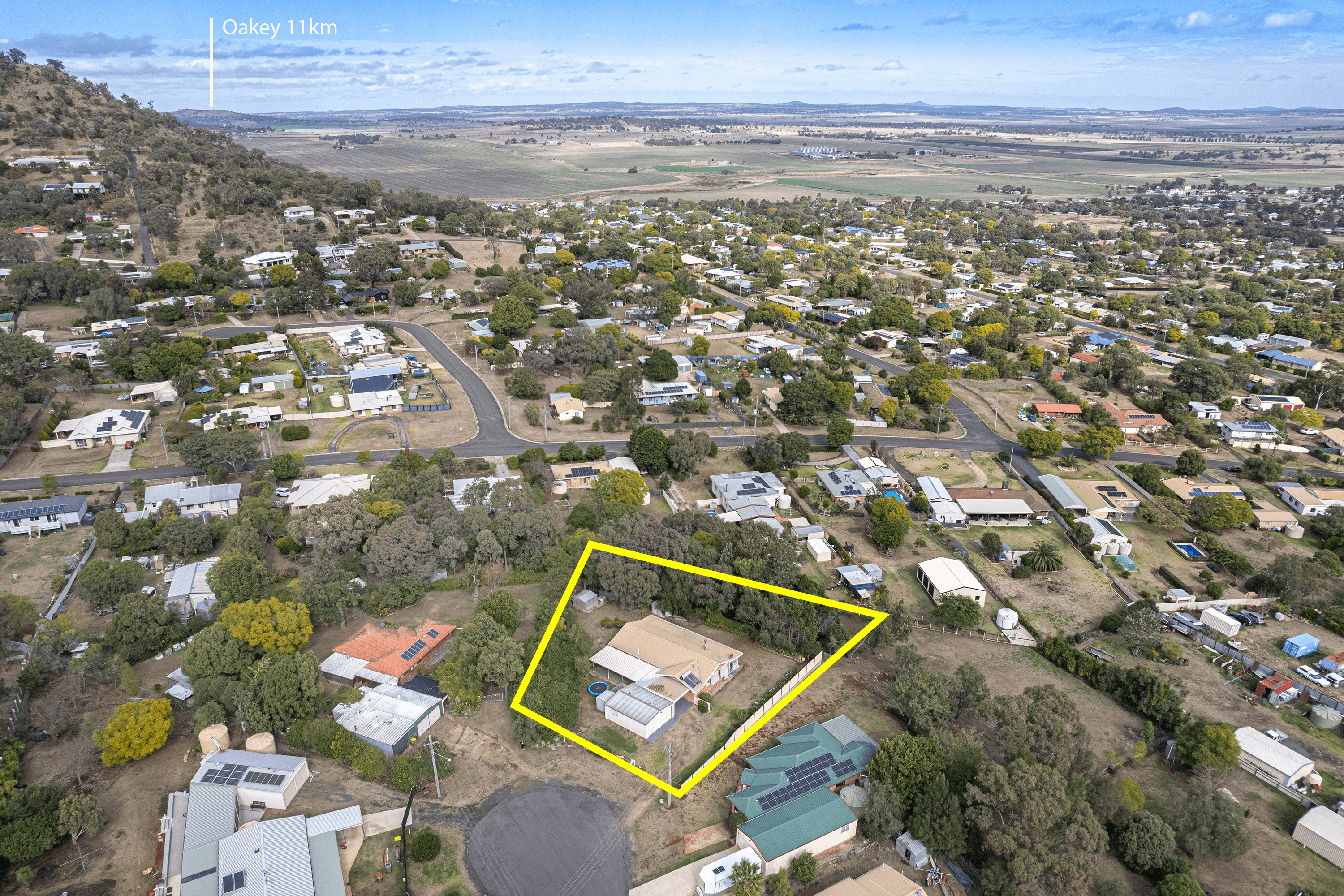 3 Guine Court, KINGSTHORPE, QLD 4400