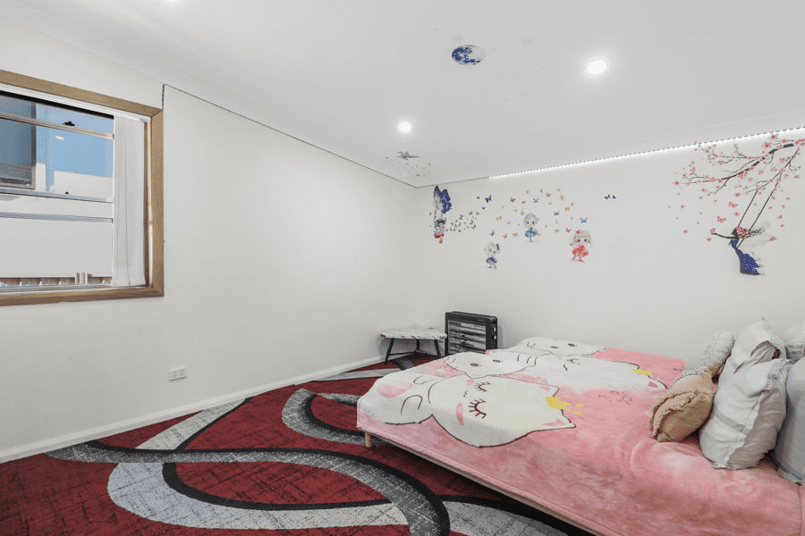 74 Hilltop Road, MERRYLANDS, NSW 2160