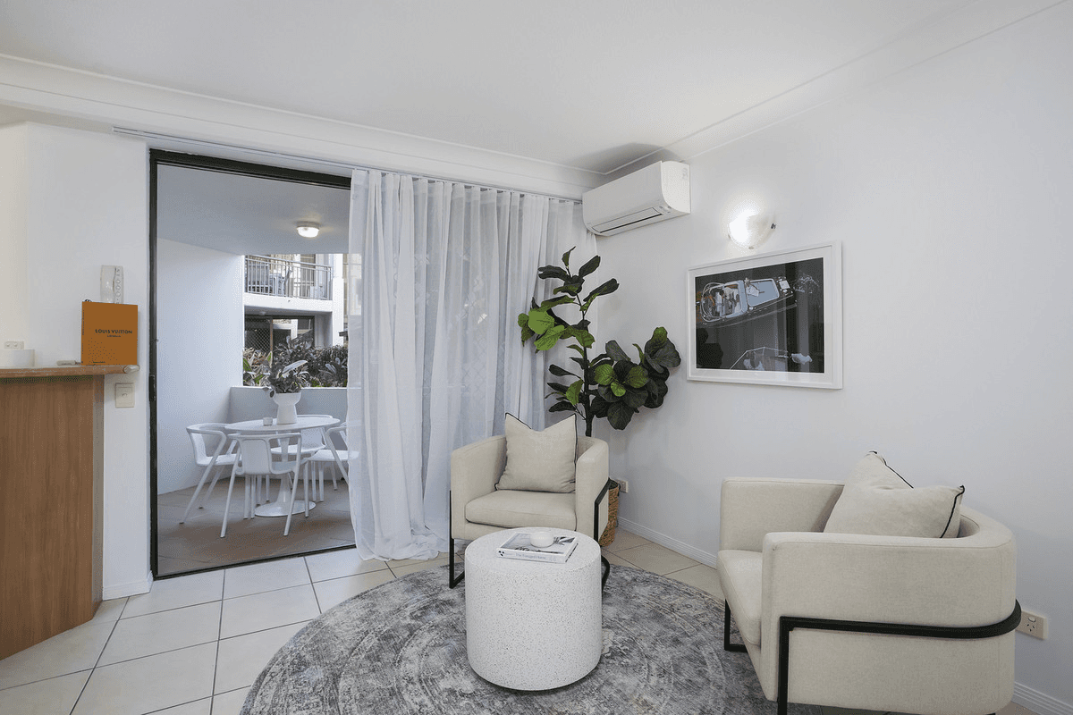 3/5 Fourth Avenue, Burleigh Heads, QLD 4220