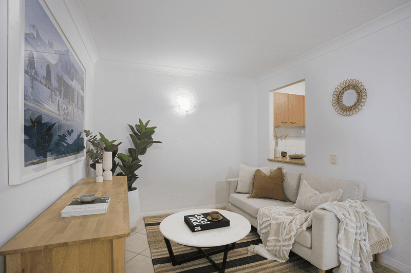 3/5 Fourth Avenue, Burleigh Heads, QLD 4220