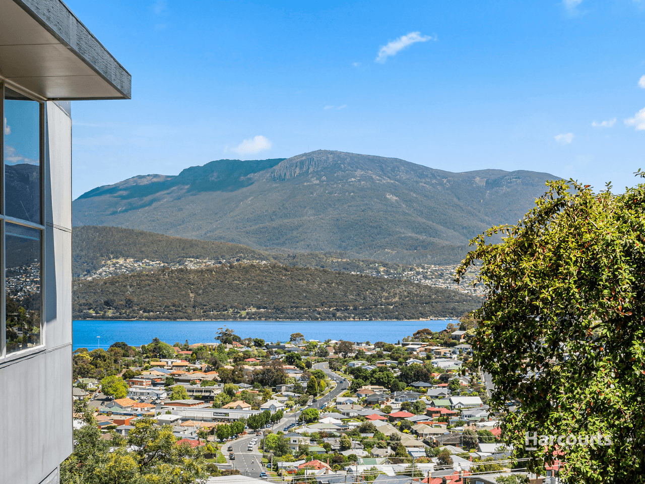 60 Karoola Road, LINDISFARNE, TAS 7015