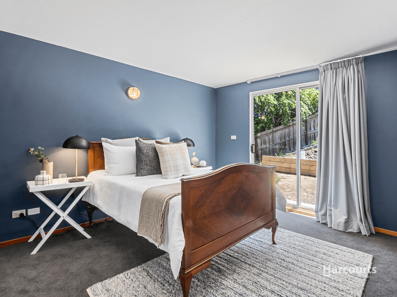 60 Karoola Road, LINDISFARNE, TAS 7015