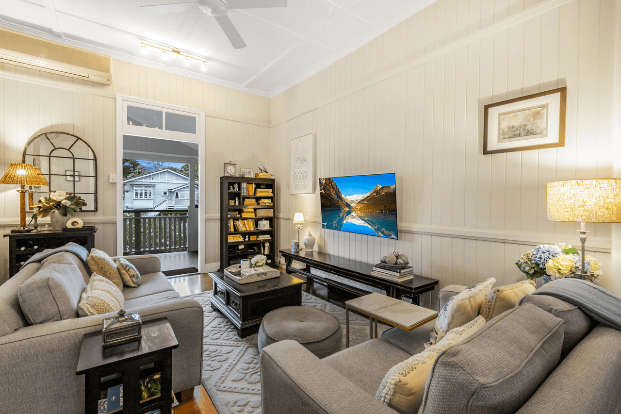 15 Kenilworth Street, SHERWOOD, QLD 4075