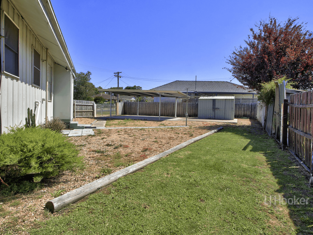 18 Davies Street, BAIRNSDALE, VIC 3875