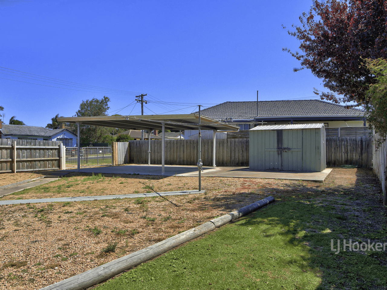 18 Davies Street, BAIRNSDALE, VIC 3875