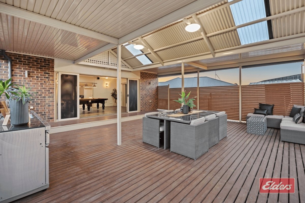 6 Greaves Court, Evanston Park, SA 5116