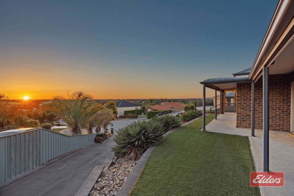 6 Greaves Court, Evanston Park, SA 5116