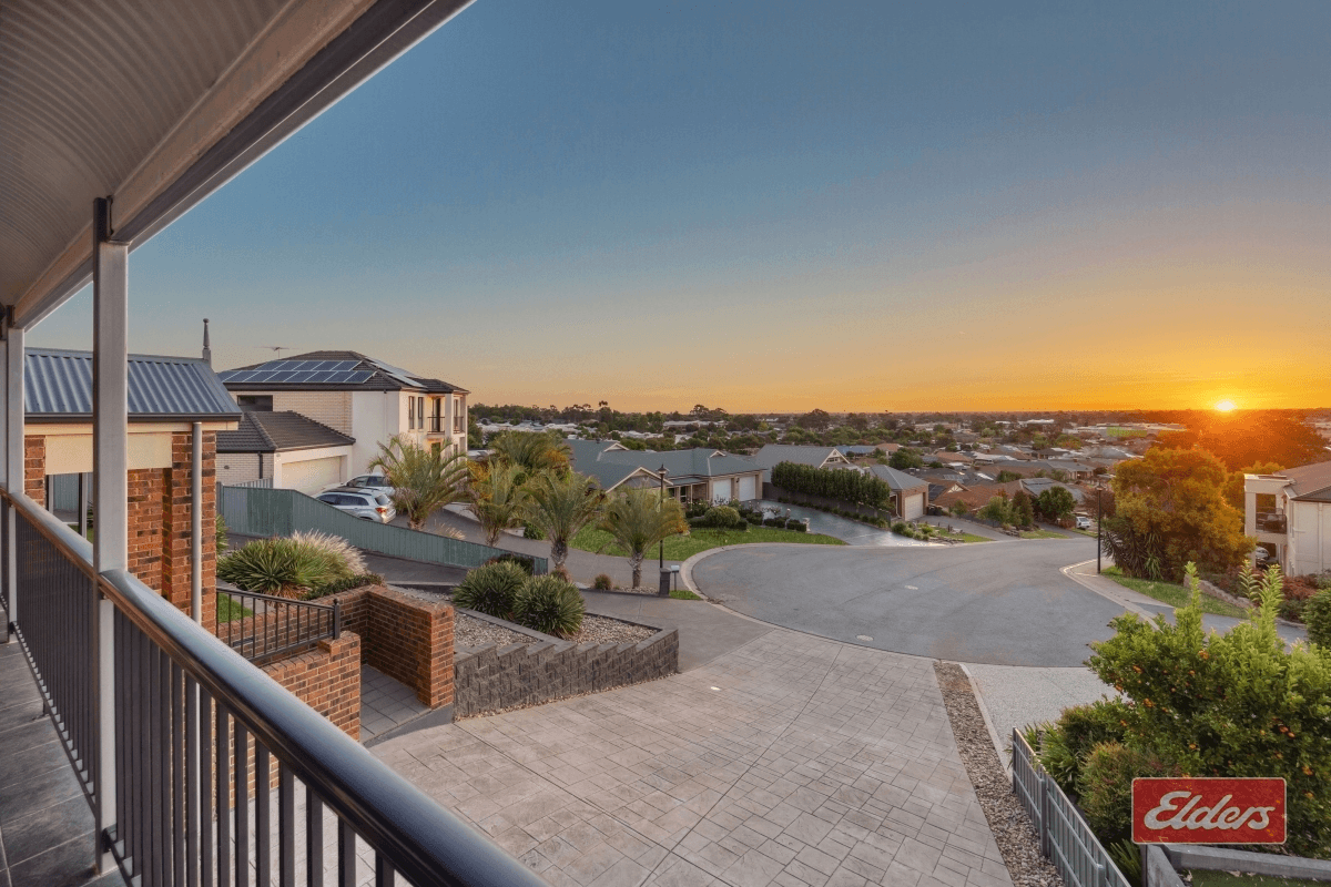 6 Greaves Court, Evanston Park, SA 5116