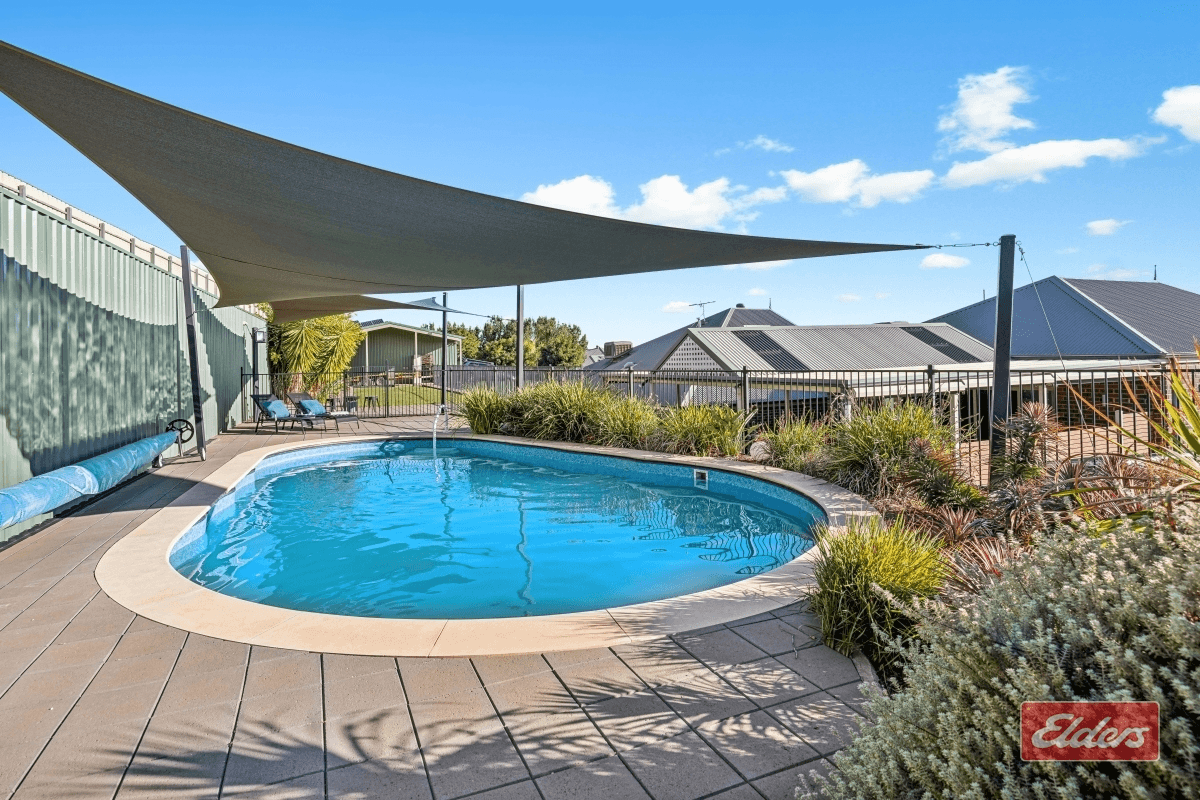 6 Greaves Court, Evanston Park, SA 5116