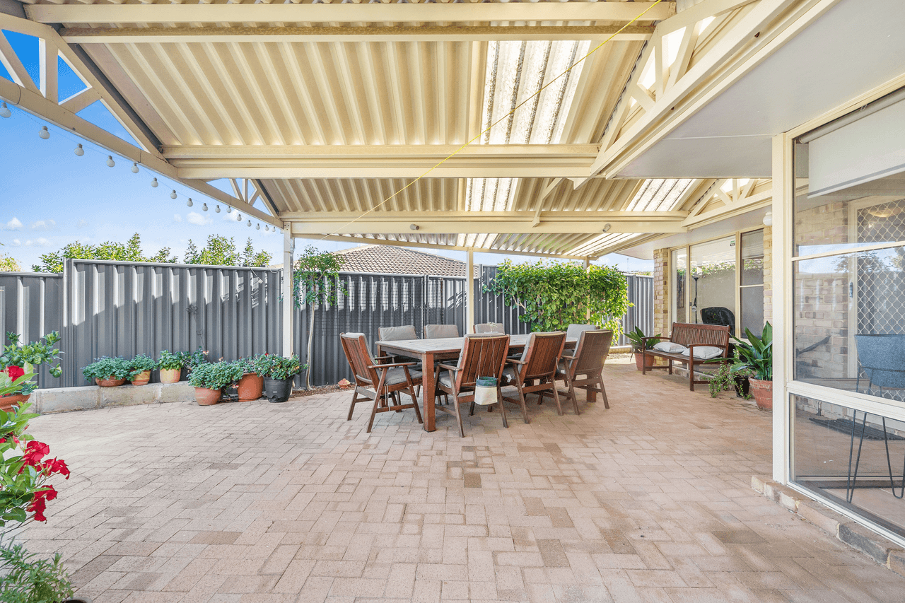 4 Whiting Court, SORRENTO, WA 6020