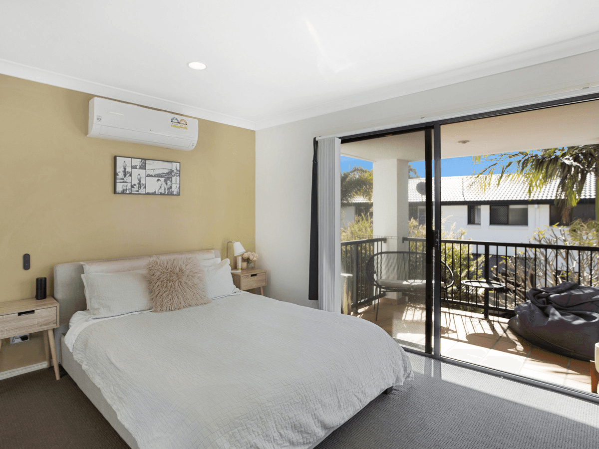 1002/2214 Gold Coast Highway, Mermaid Waters, QLD 4218