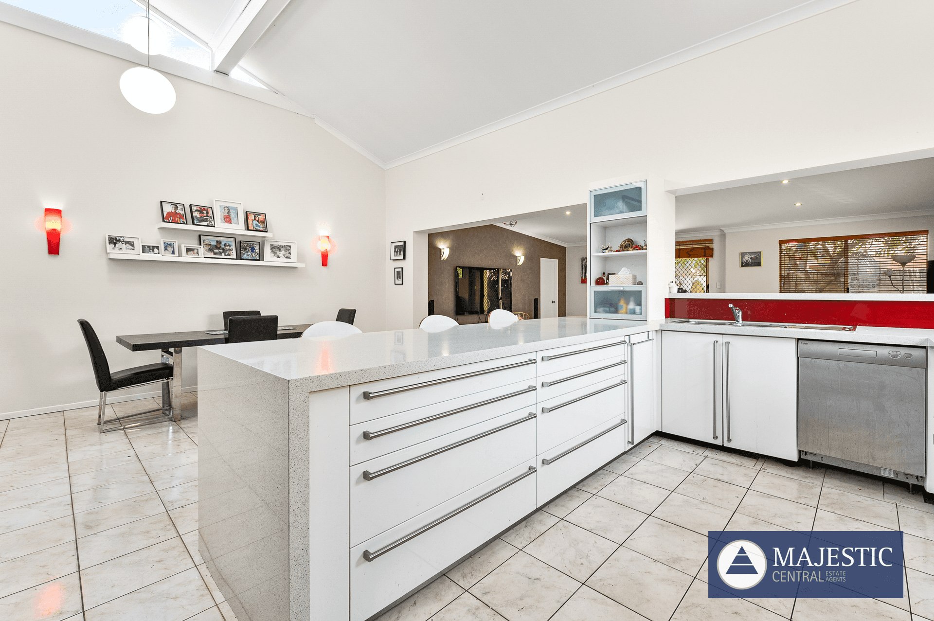 6A Coverley Street, Alfred Cove, WA 6154