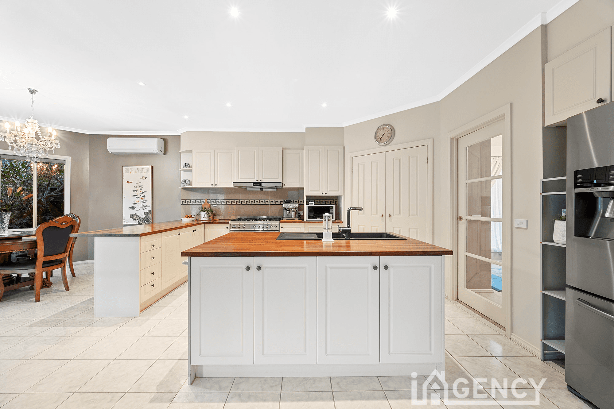 89 Crawley Road, NARRE WARREN NORTH, VIC 3804
