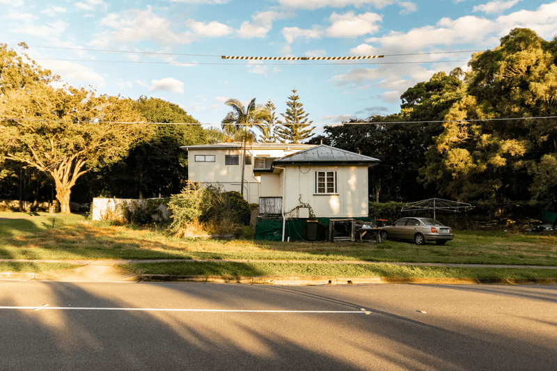 74 Hall Street, SHERWOOD, QLD 4075