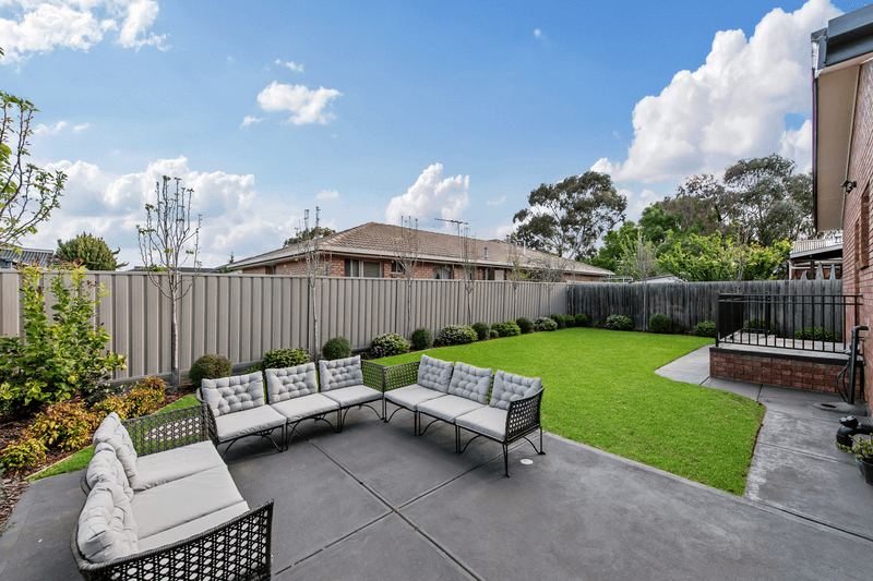17 Lady Nelson Way, Keilor Downs, VIC 3038
