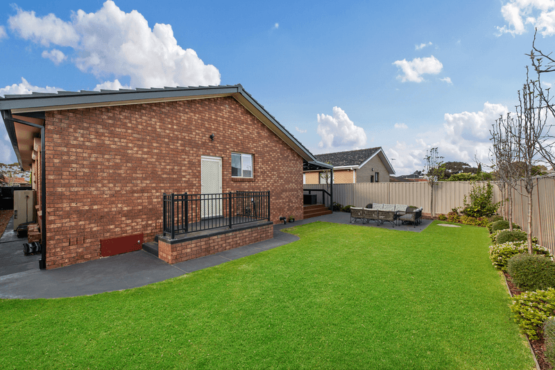 17 Lady Nelson Way, Keilor Downs, VIC 3038