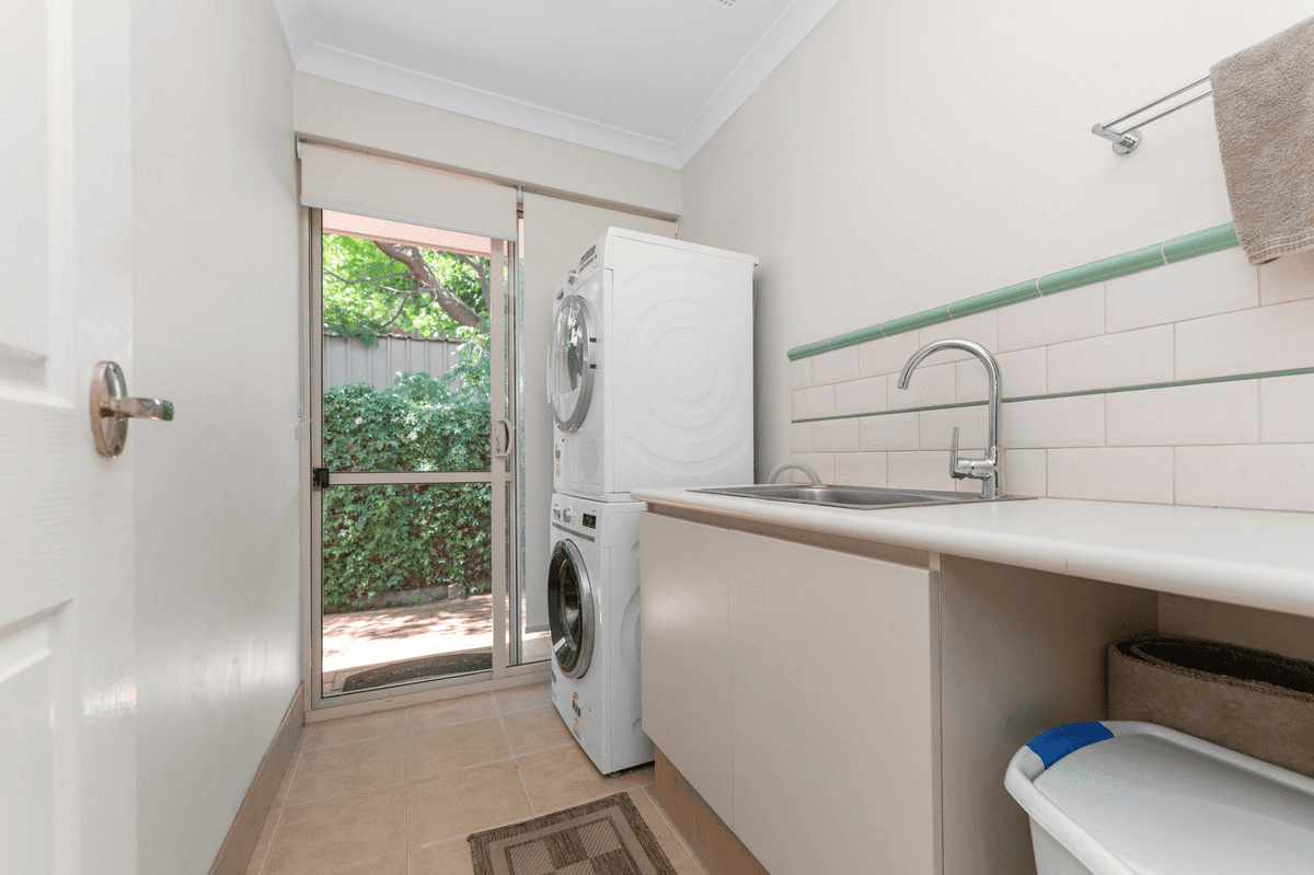 35B Hillside Crescent, Maylands, WA 6051