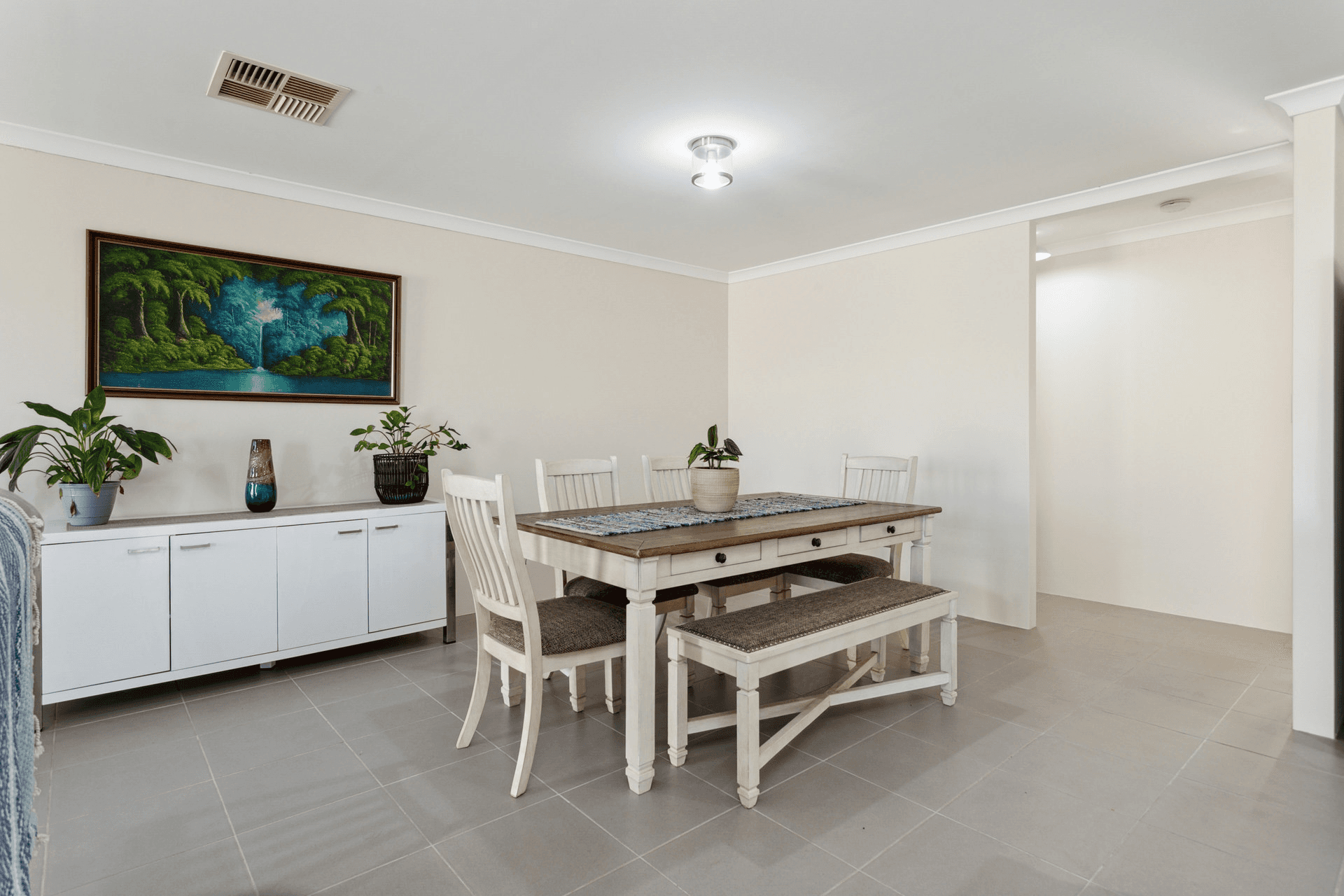 5 Grassdale Parkway, Ellenbrook, WA 6069