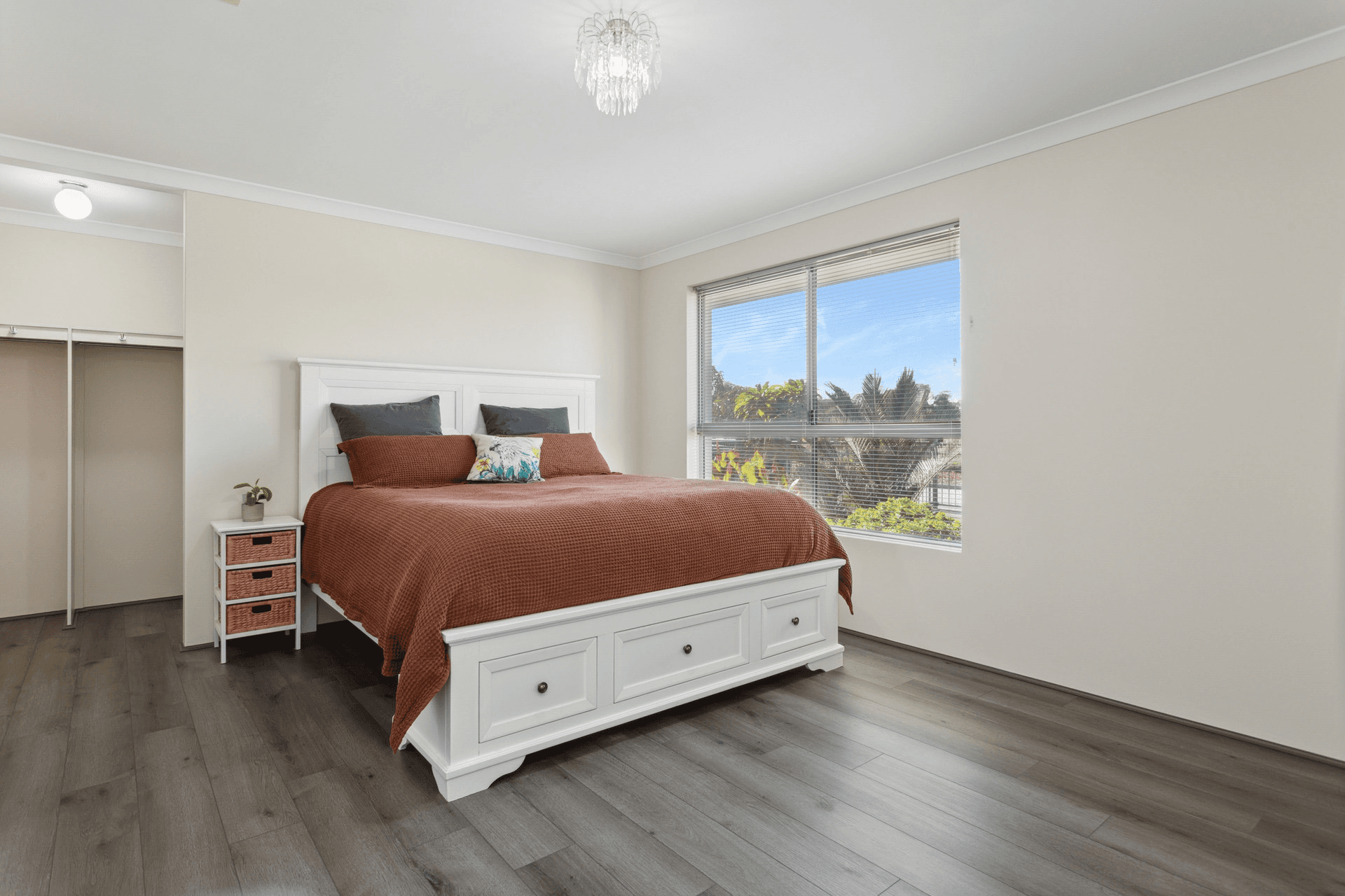 5 Grassdale Parkway, Ellenbrook, WA 6069