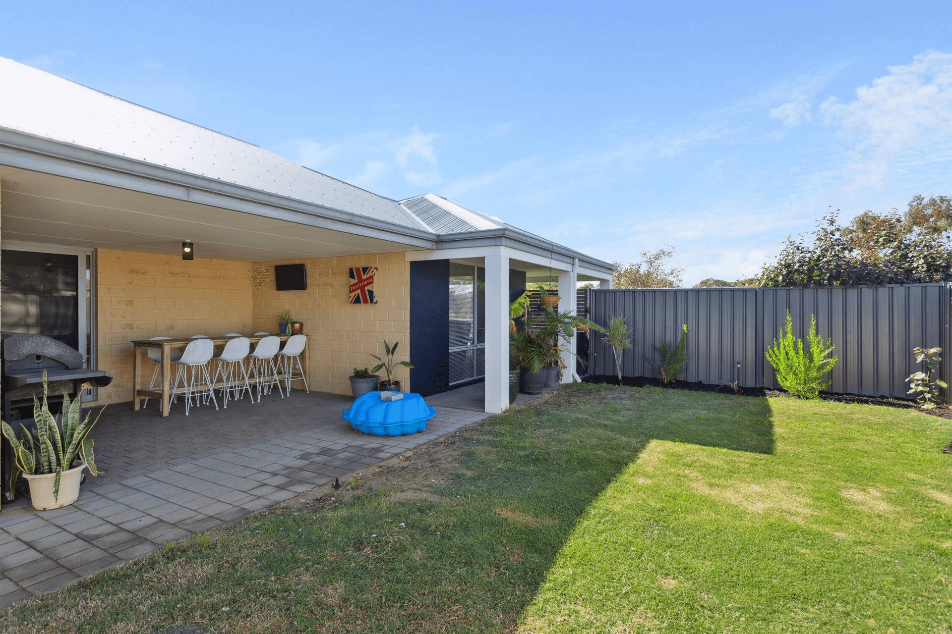 5 Grassdale Parkway, Ellenbrook, WA 6069